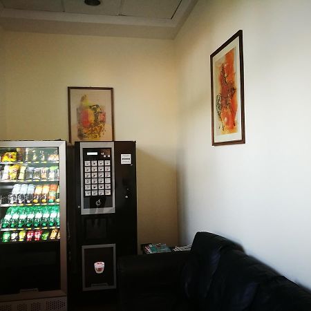 Hotel Industrial Рим Экстерьер фото